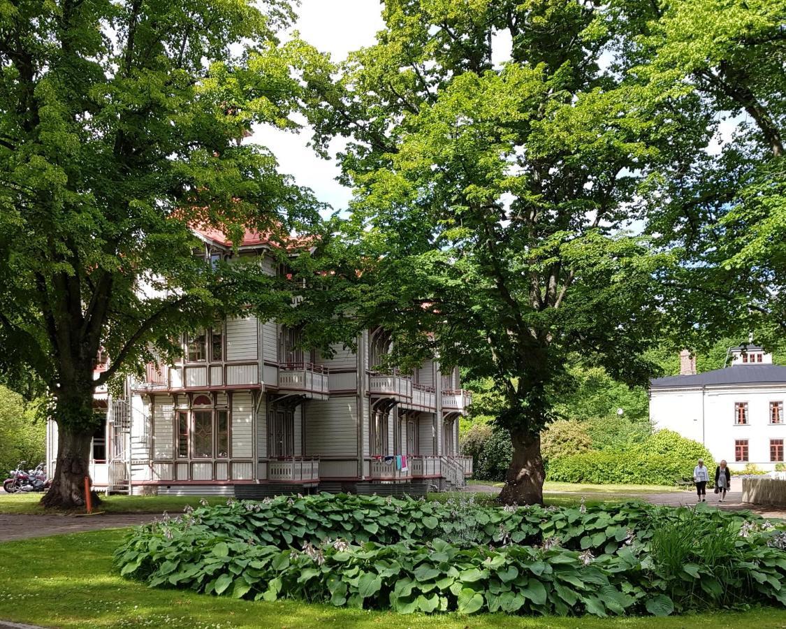 Villa Eira Vandrarhem Hjo Eksteriør bilde